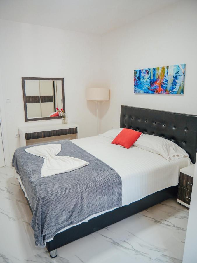 Apartments Gjenashaj Ulcinj Exteriör bild