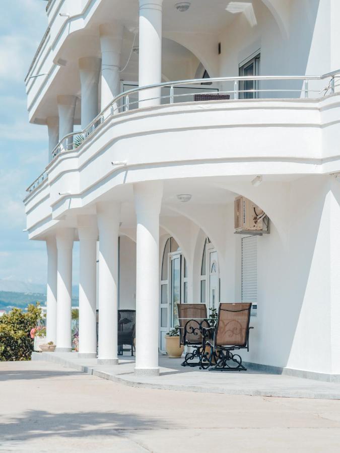 Apartments Gjenashaj Ulcinj Exteriör bild