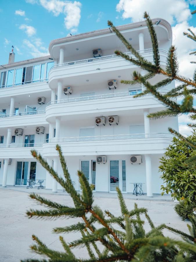 Apartments Gjenashaj Ulcinj Exteriör bild